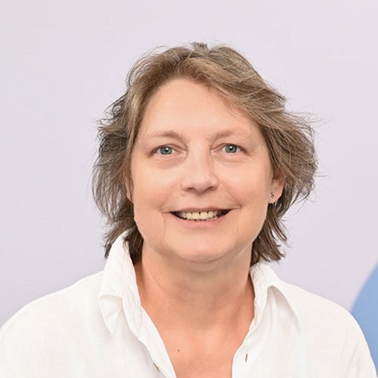 Gabriele Bätz, Anmeldung