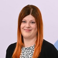 Porträtbild von Franziska Westhäuser, Leitung Fachbereich Junge vhs