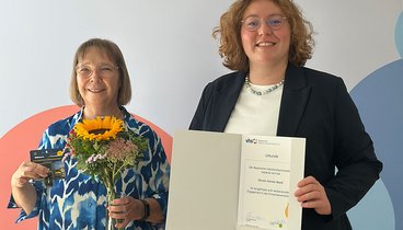 Kerstin Heinke-Nees wurde heute für 35 Jahre VHS geehrt